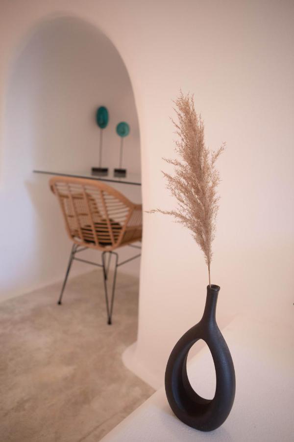 Assyrtiko By A Terre Cave Villas Ia Exterior foto