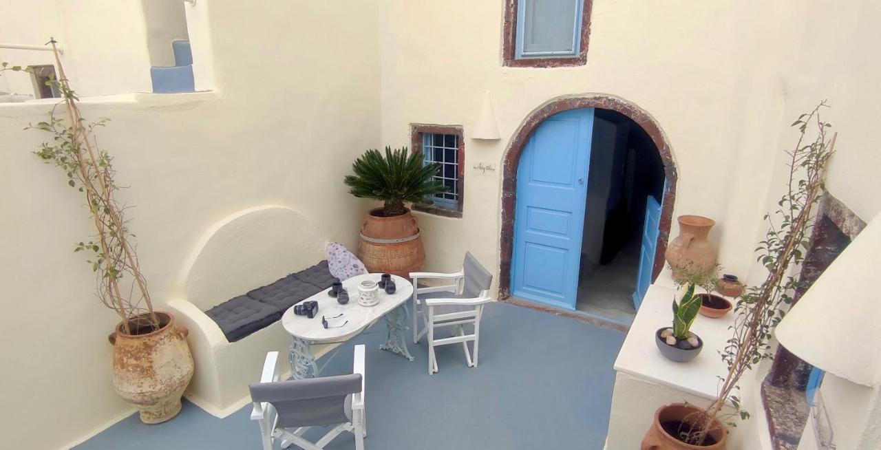 Assyrtiko By A Terre Cave Villas Ia Exterior foto